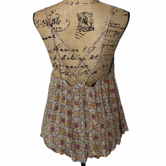 C+J Collection Strappy Embroidered Top - Picture 3 of 11